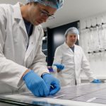 Laminátová fólie zvyšující účinnost FV modulů